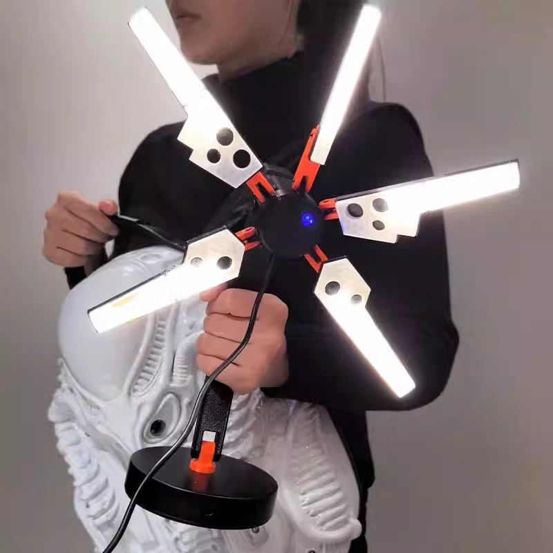 مصباح LED للتحكم عن بعد على شك - مراجعة Home Cinema Lighting وسعره